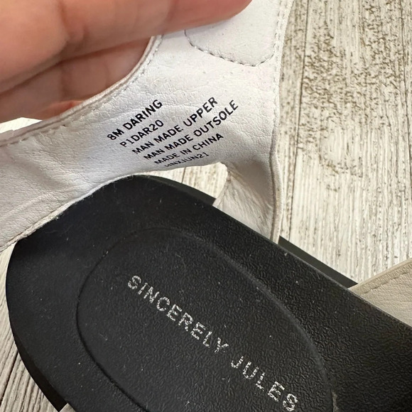 SINCERELY JULES Daring Chunky Lug Sole Vegan Flatforms Sandals Size 8 - Picture 3 of 7